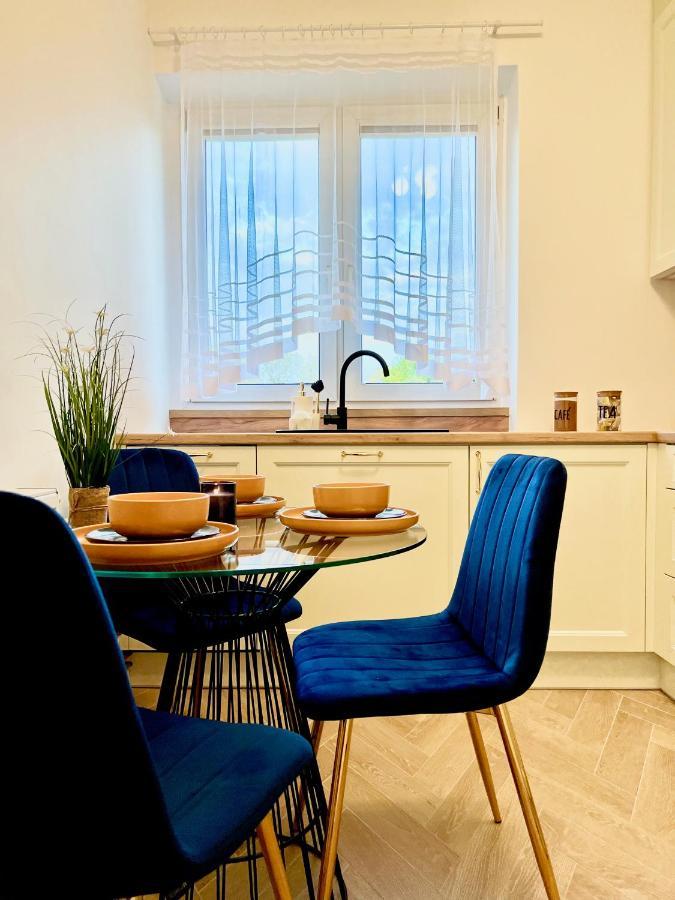 B&W Luxurious Apartment In The Heart Of Wrocław Exterior foto